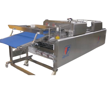 Pizza folder machine